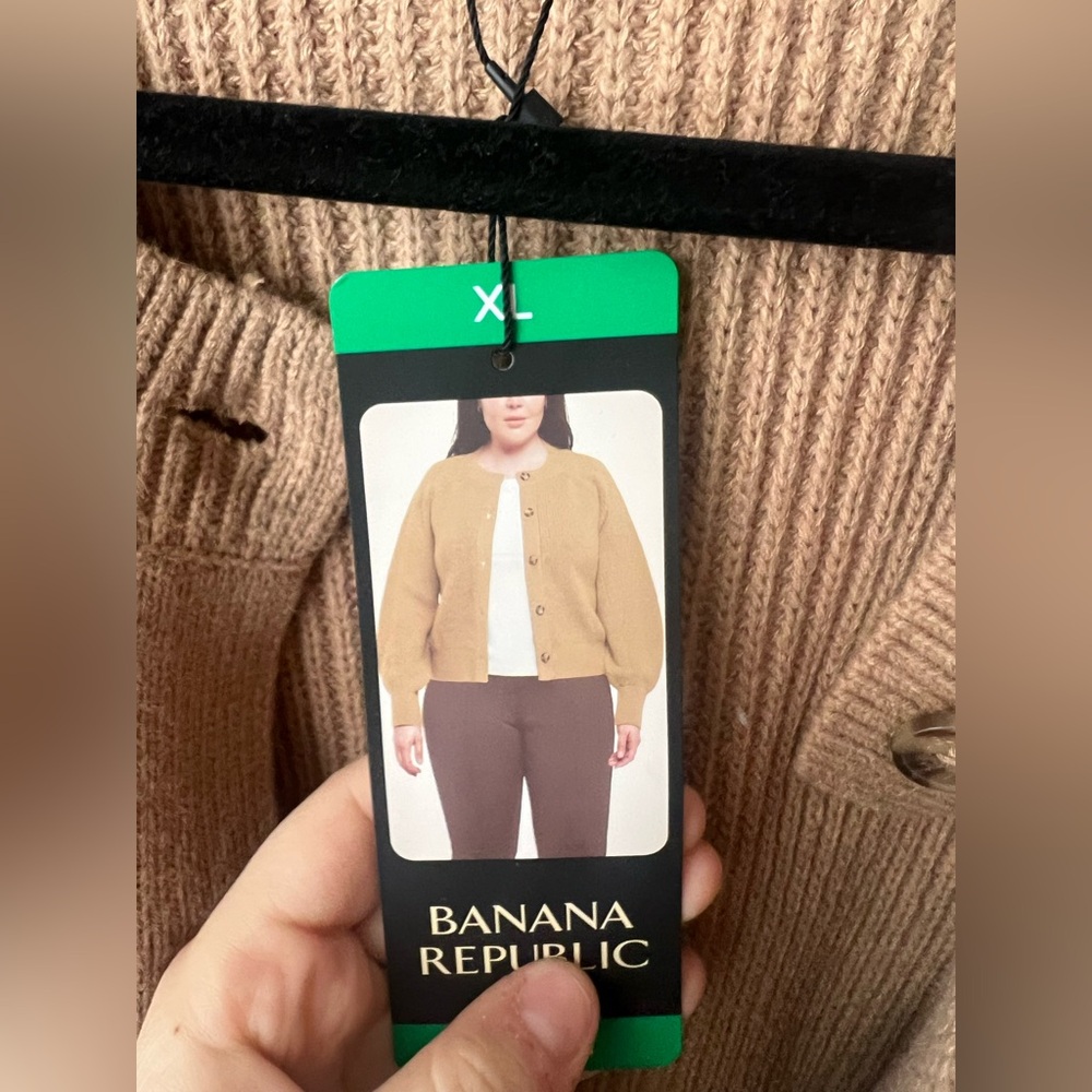 Banana Republic Beige Knit Sweater - Picture 3 of 5